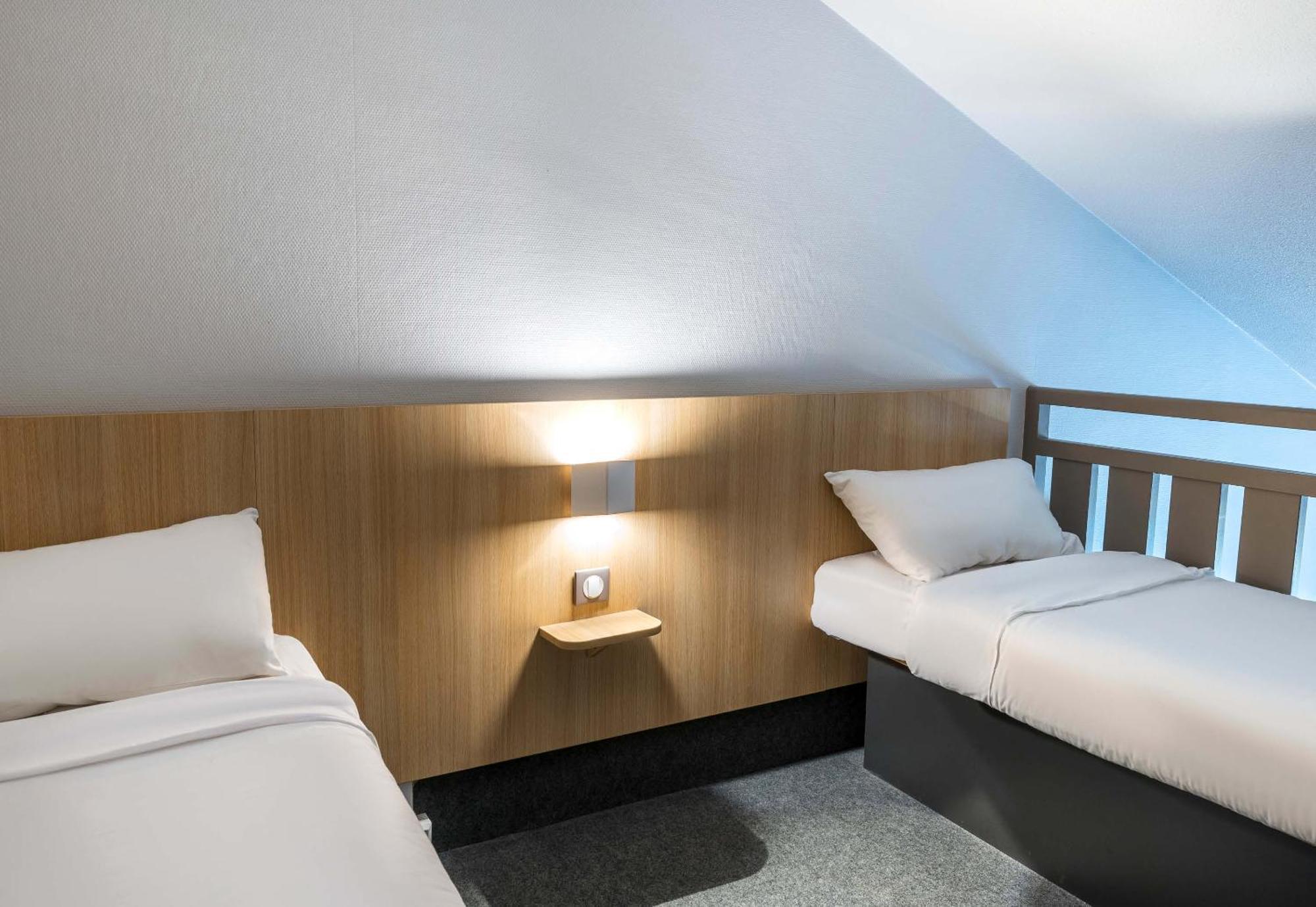B&B Hotel Laval Change Екстериор снимка