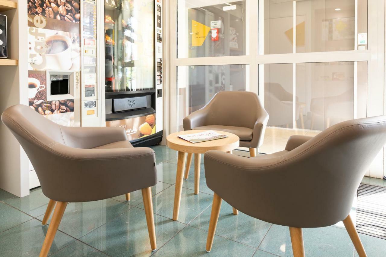 B&B Hotel Laval Change Екстериор снимка