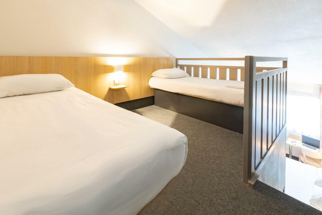 B&B Hotel Laval Change Екстериор снимка