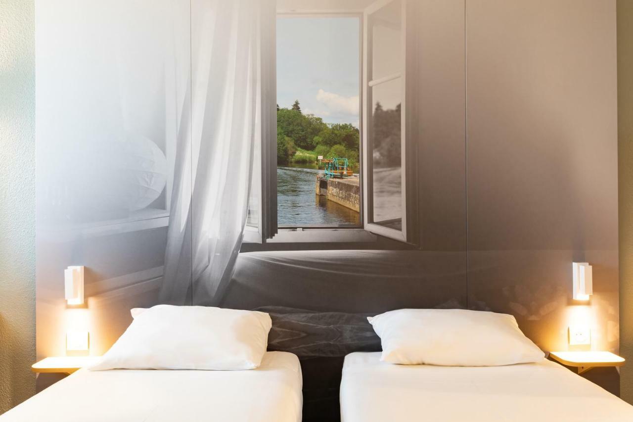 B&B Hotel Laval Change Екстериор снимка